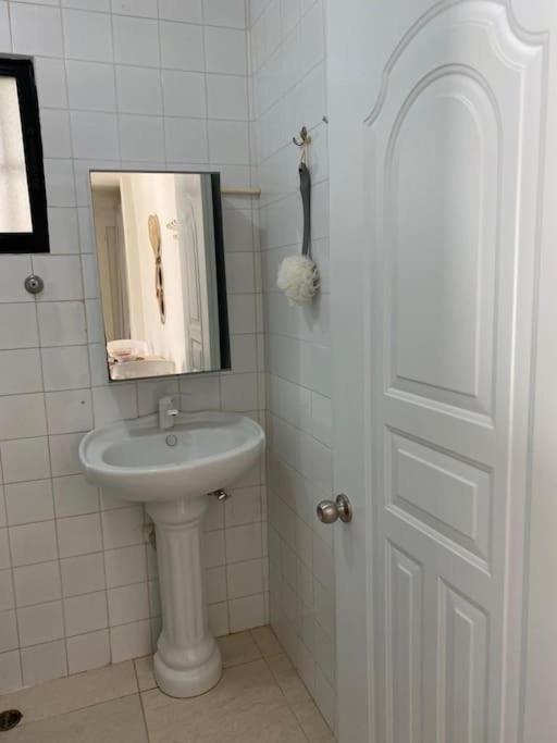 Fotografie z fotogalerie ubytování Joli appartement avec vue sur la piscine v destinaci Boca Chica
