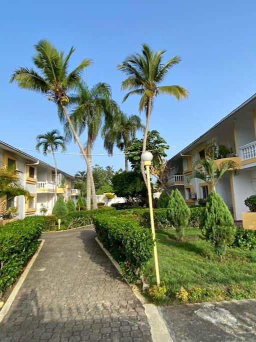 Fotografie z fotogalerie ubytování Joli appartement avec vue sur la piscine v destinaci Boca Chica