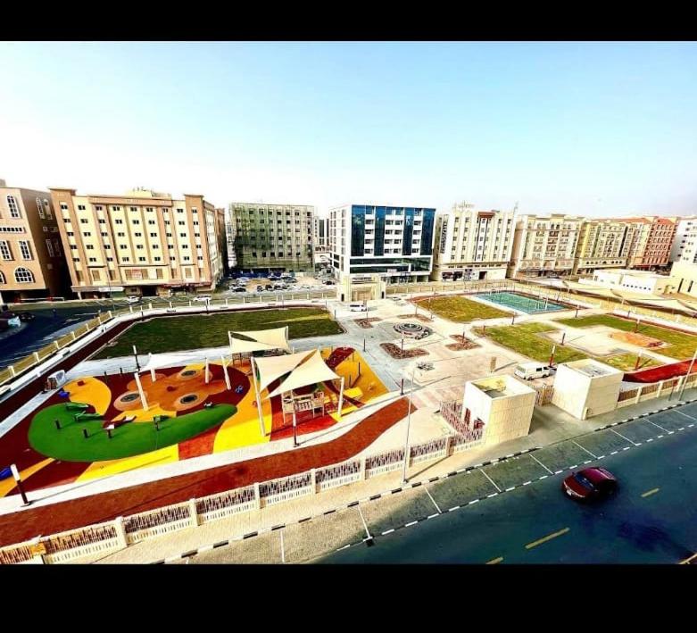 Фото Splendid Room - Ladies Only - Near Zahia- Near SHJ Airport