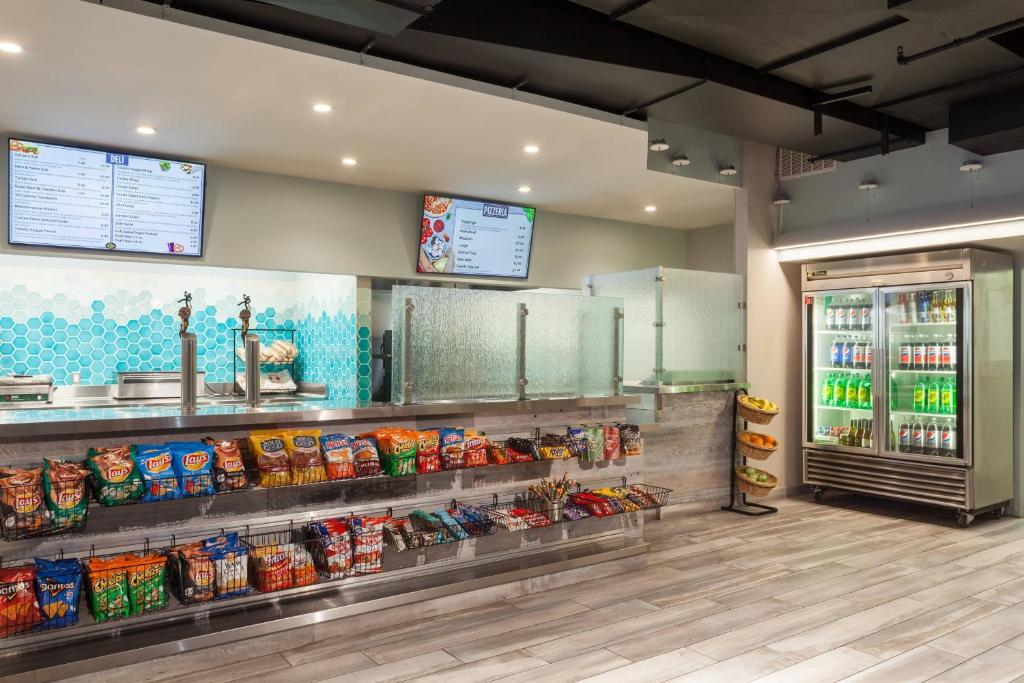 SpringHill Suites by Marriott Orlando Lake Buena Vista in Marriott Village photo