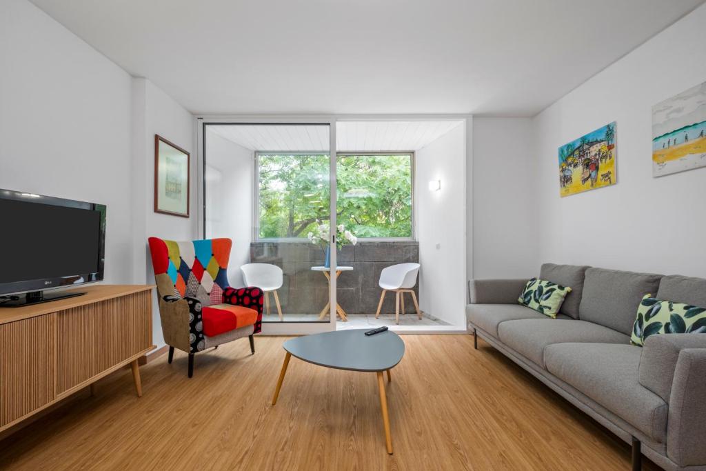Artistic Central Apartment