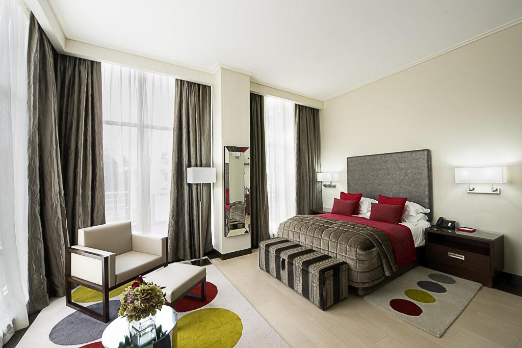 Postel nebo postele na pokoji v ubytování The George Hotel