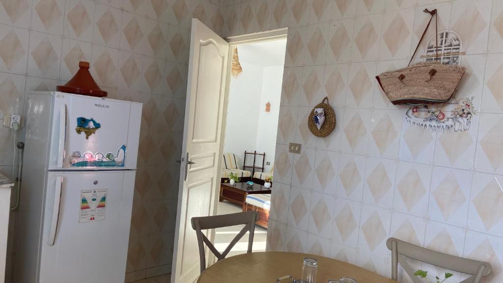 Kuchyň nebo kuchyňský kout v ubytování Etage de villa à Houmet Souk, Djerba