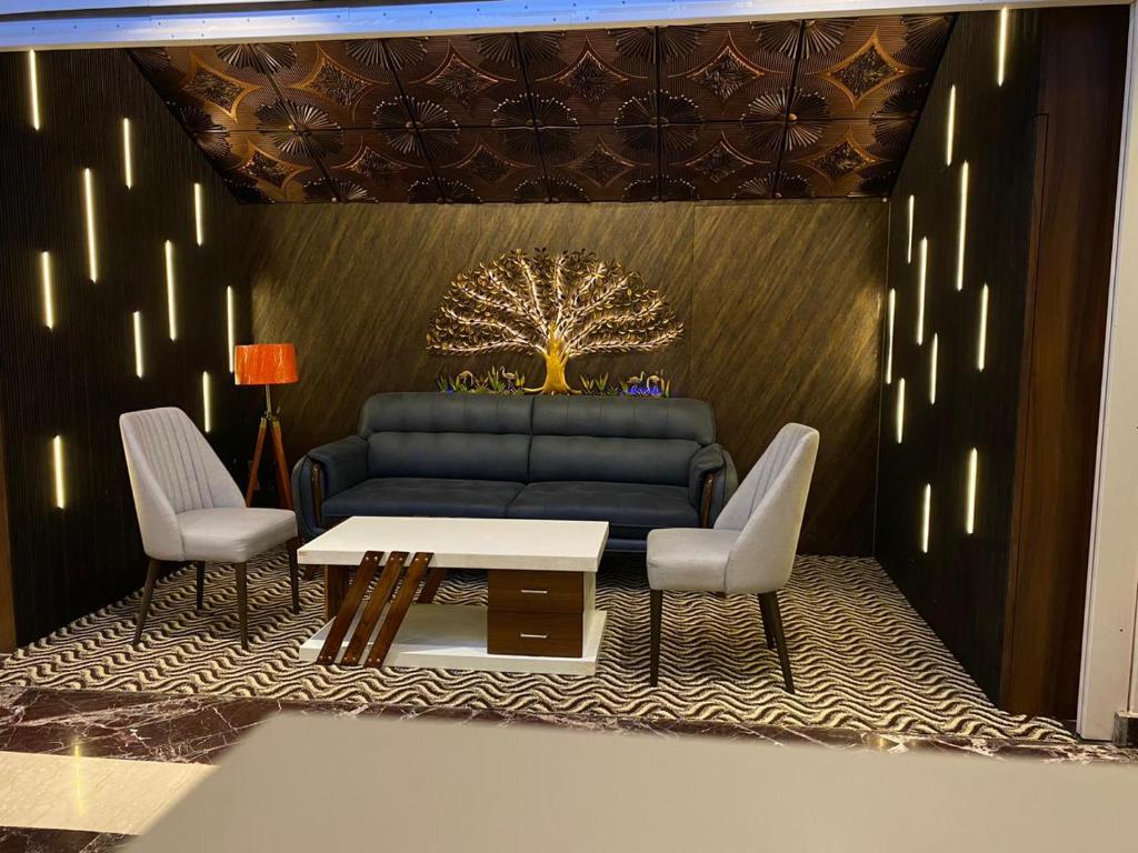 Posezení v ubytování Hotel Swamiraj