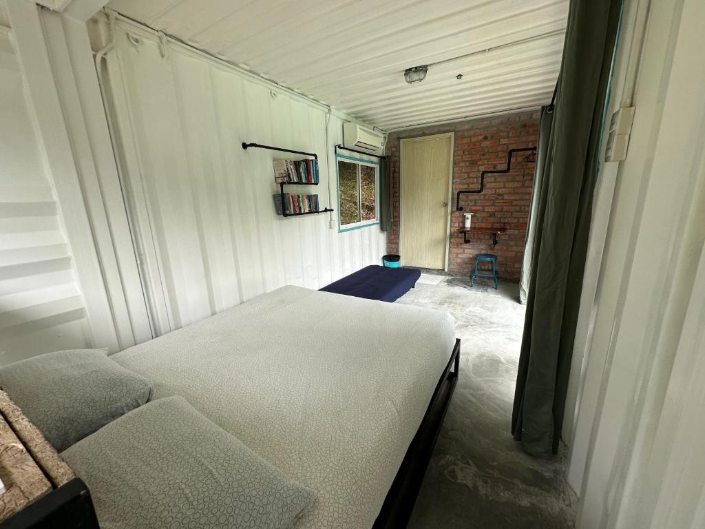 Letto o letti in una camera di Sarang by the brook