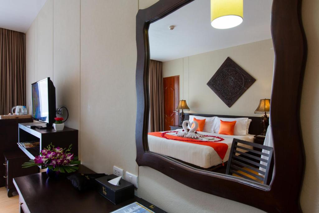 Blue Bay Resort - Access to Pool and Beach-Phuket & Krabi - 4