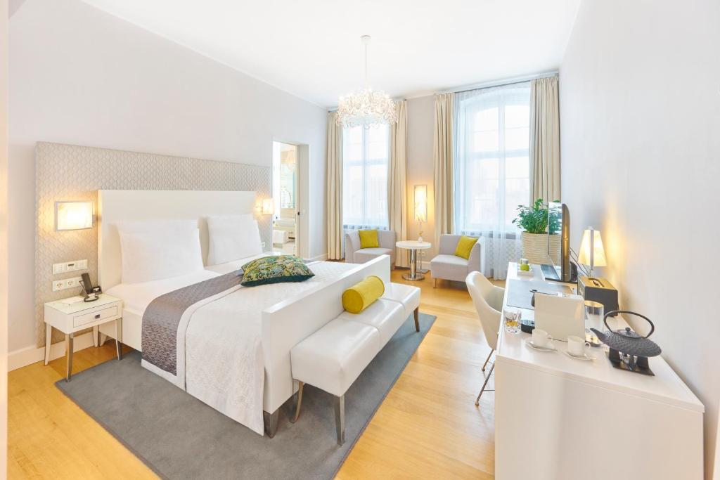 Postel nebo postele na pokoji v ubytování Hotel Ketschauer Hof