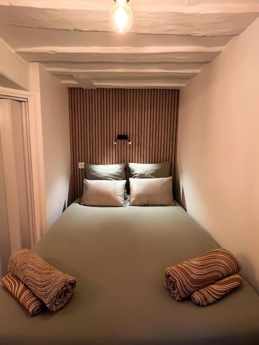 Photo de la galerie de l'établissement Studio Place du Vieux-Marché, à Rouen