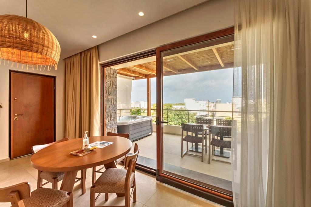 Fotografie z fotogalerie ubytování Volta Suites and Villas v destinaci Gouves