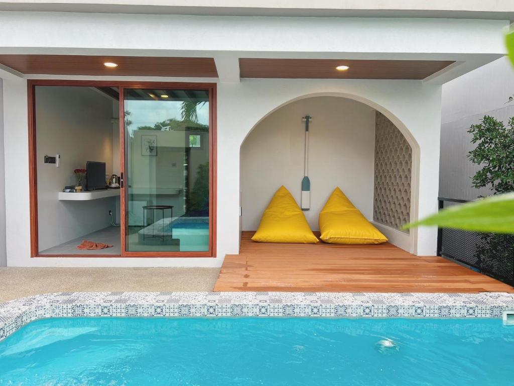 Bazén v ubytování Le Resort and Villas nebo v jeho okolí