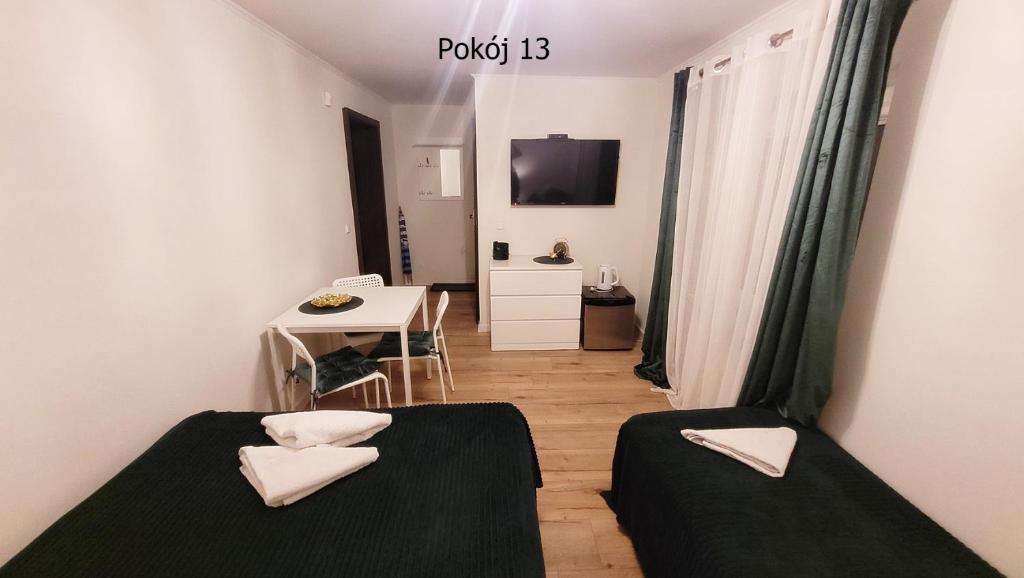 Pod Dębem - Triple Room With Bathroom