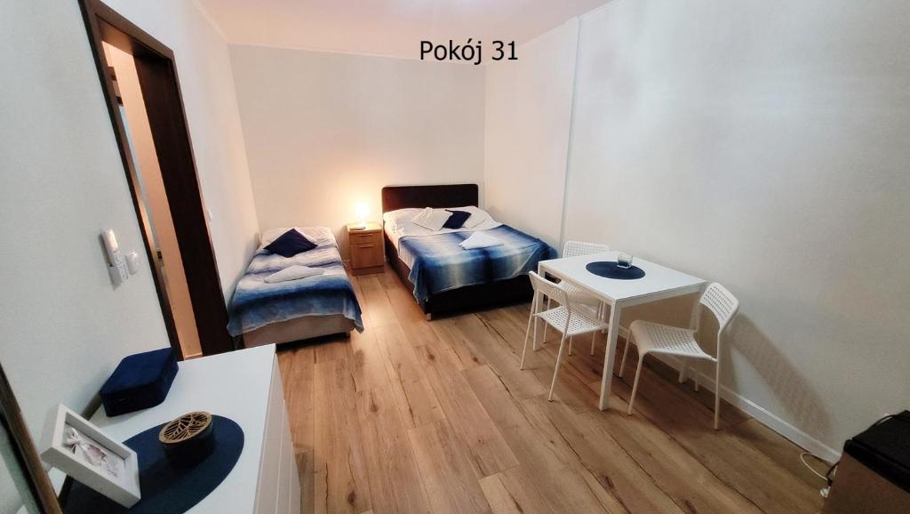 Pod Dębem - Triple Room With Balcony