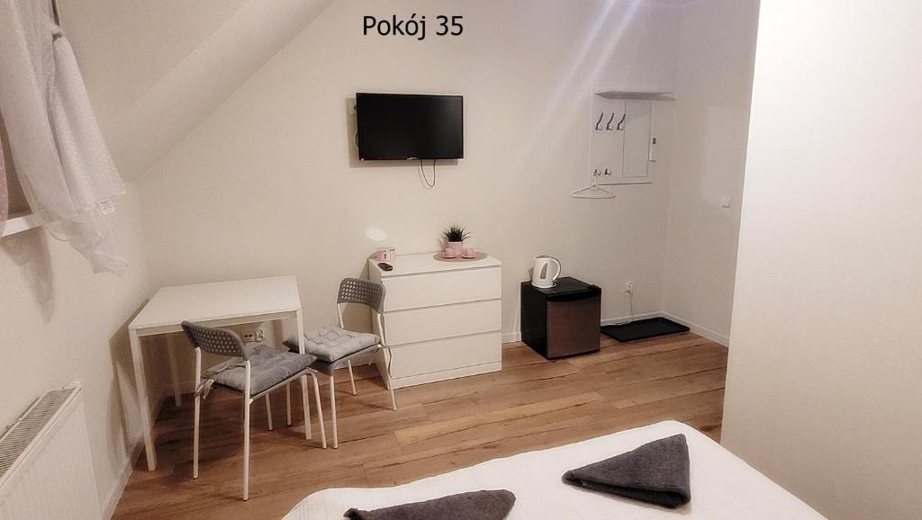 Pod Dębem - Double Room With Private Bathroom