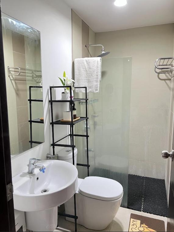 Suitetrails - Elegant Condo near Abreeza Mall Davao