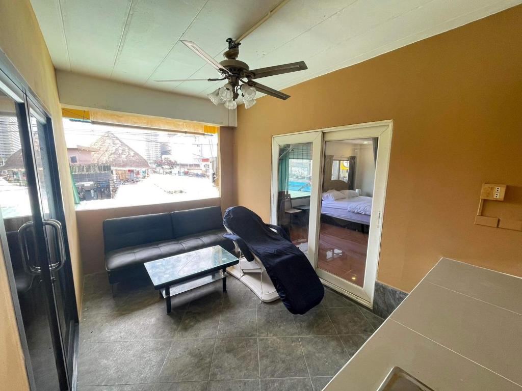 The Sports Lounge - Resim 20