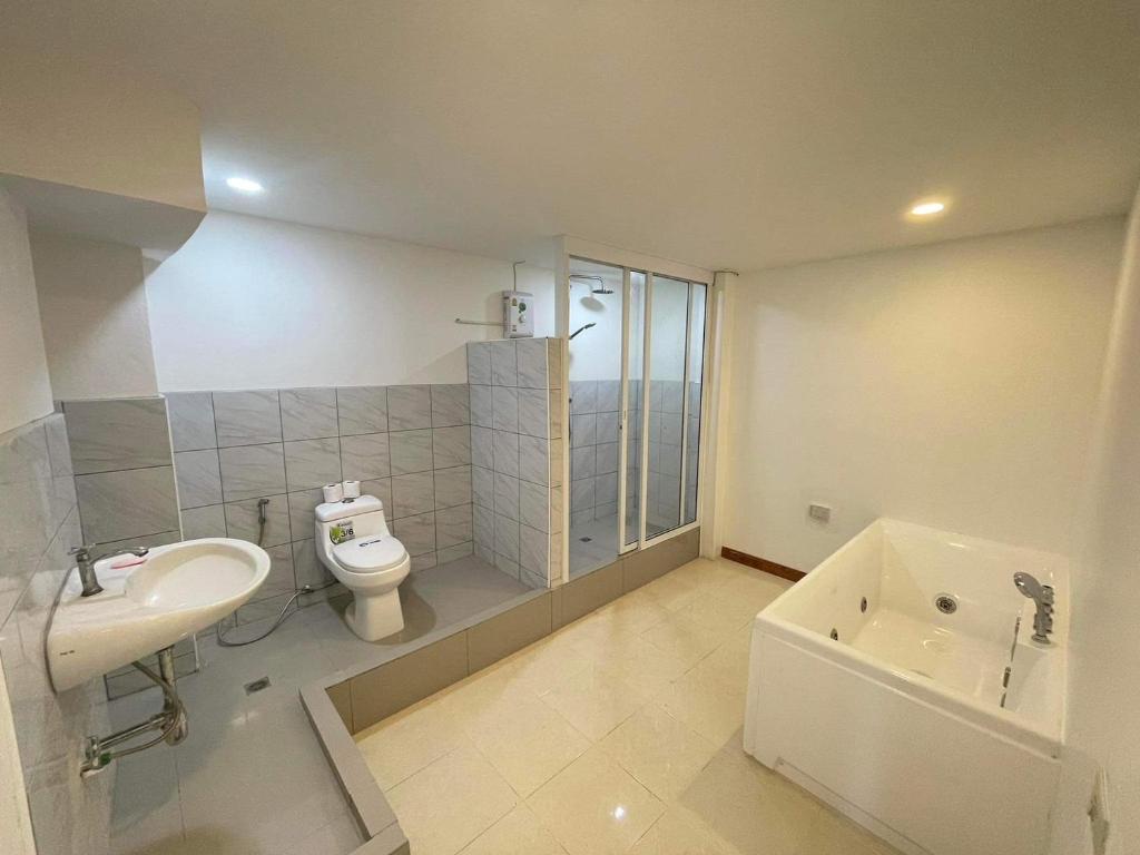 The Sports Lounge - Resim 8