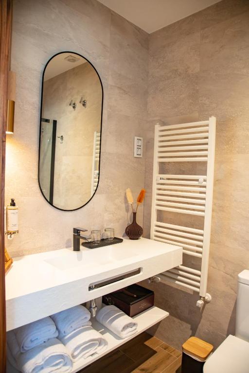 Koupelna v ubytování Hotel Spa Viña Real