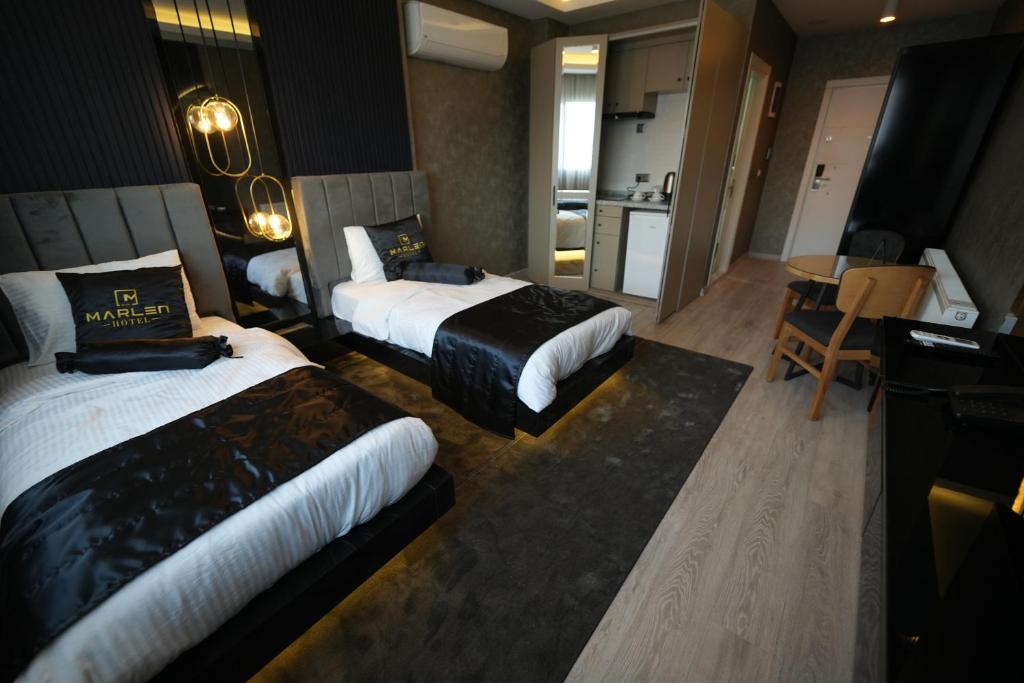 Marlen Hotel Bayraklı - Chambre Double Standard Avec 2 Lits Doubles
