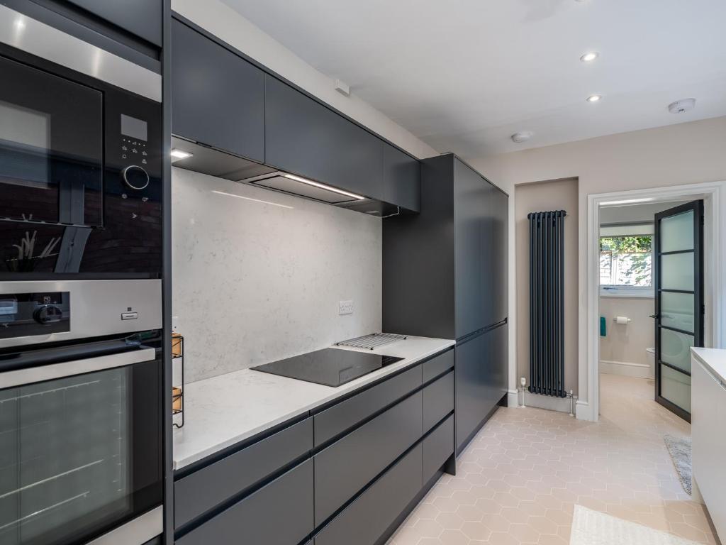 Pass the Keys Stunning 3 Bedroom Townhouse in Central St Albans - Maison 3 Chambres