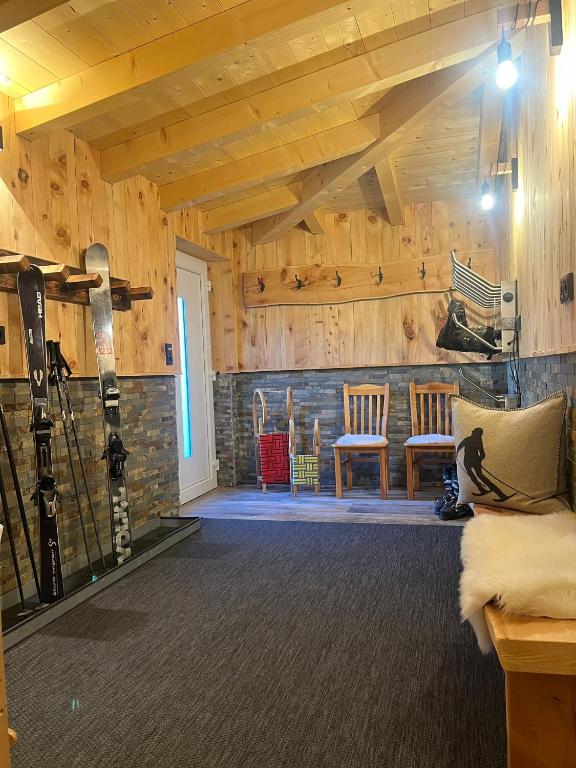 Posezení v ubytování Luxus Apartment Nina mit Zirbenhütte