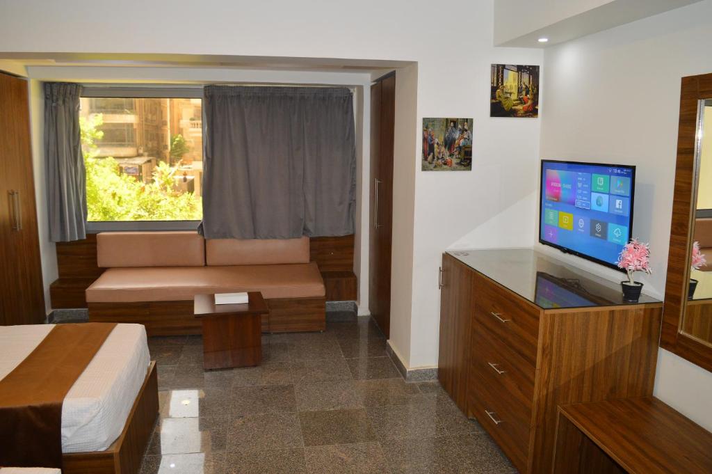 Royal Inn Residence - Chambre Double Ou Lits Jumeaux Avec Vue Sur La Ville