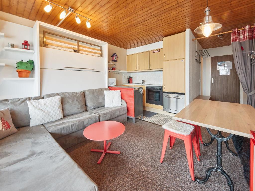 Apartment Dixence 404 by Interhome tesisinde bir oturma alanı