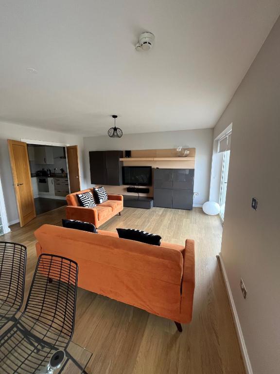 Century Wharf Apartments by Urban Space - Duplex Apartment