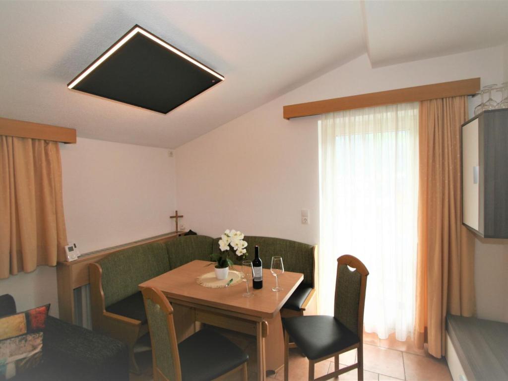 Kuchyň nebo kuchyňský kout v ubytování Apartment Franz by Interhome