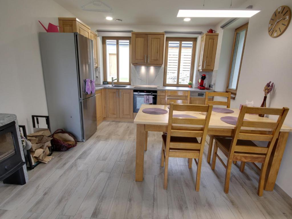 Kuchyň nebo kuchyňský kout v ubytování Apartment U Krále-1 by Interhome
