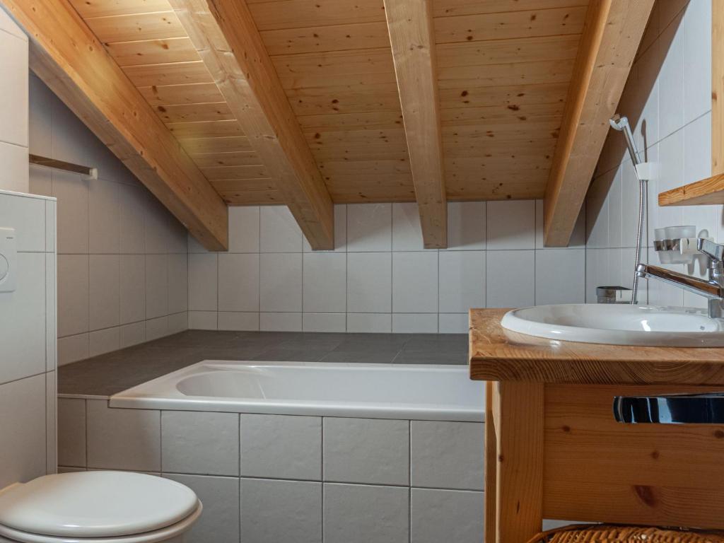 Koupelna v ubytování Chalet Sneachta by Interhome