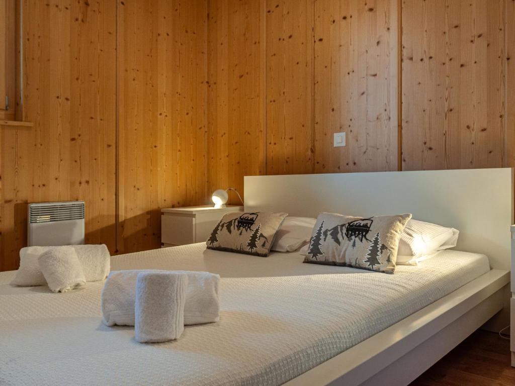 Postel nebo postele na pokoji v ubytování Chalet Sneachta by Interhome
