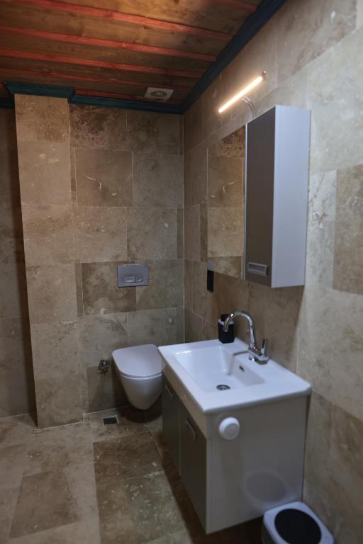 Stone Owl Otel & Restaurant - 2