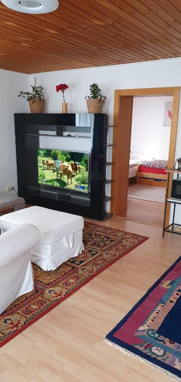 Ένα ή περισσότερα κρεβάτια σε δωμάτιο στο Monteurezimmer/ Ferienwohnung Vogl