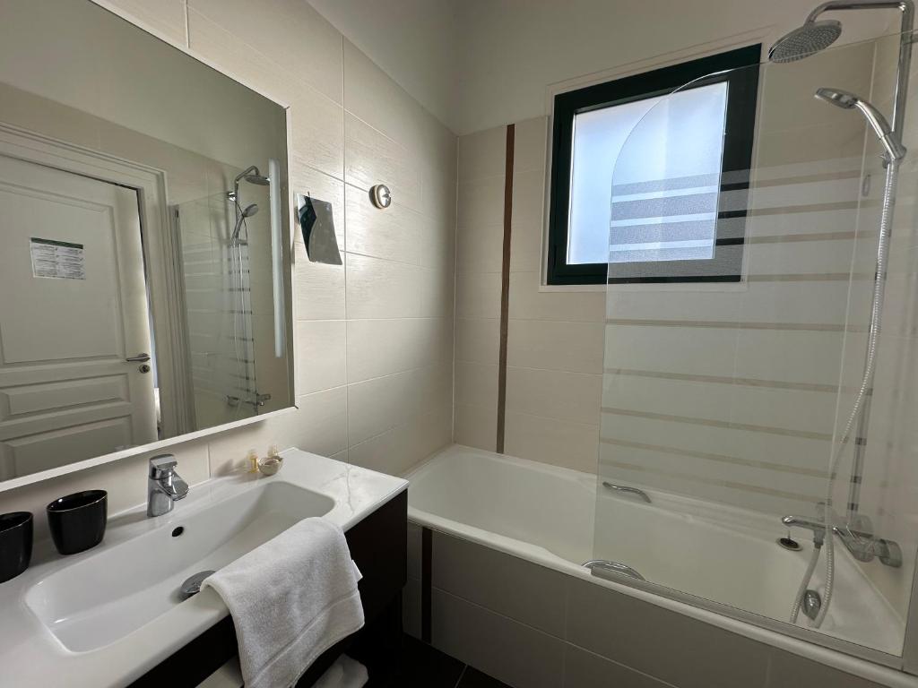 Hotel des Pins - Habitación Doble Deluxe
