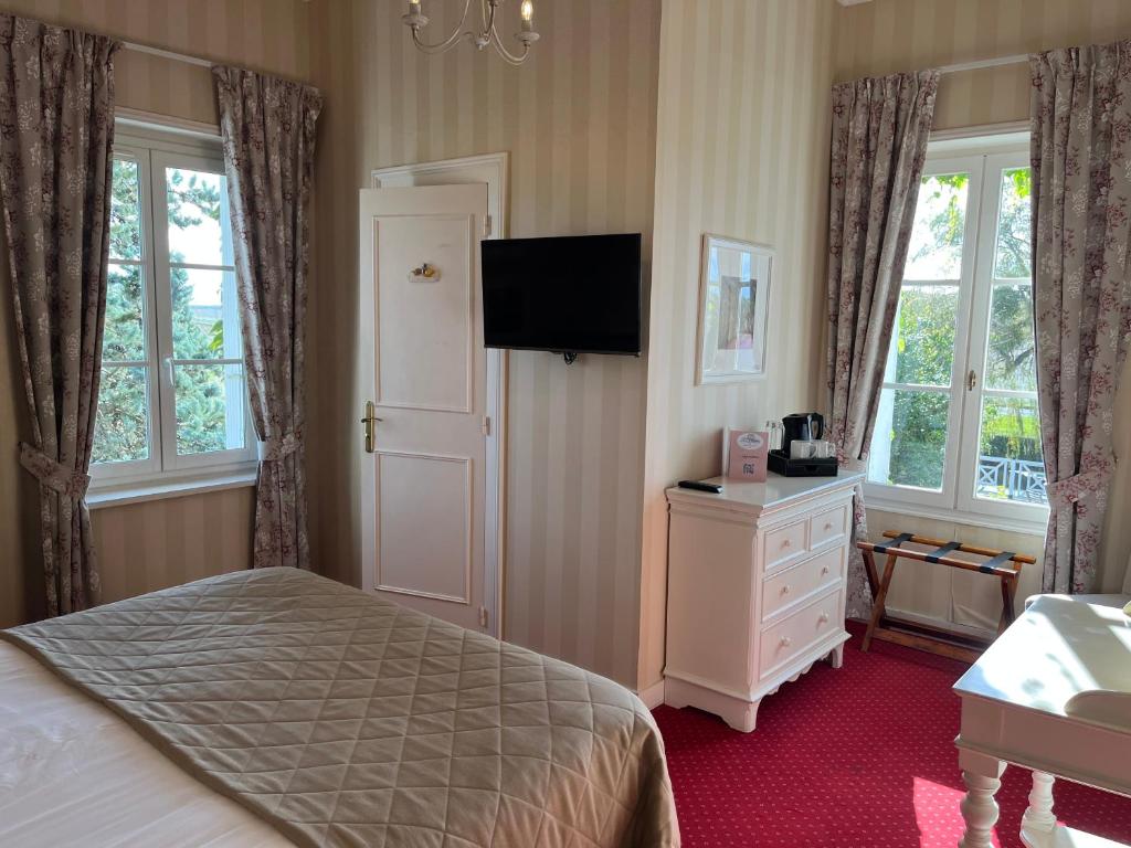Logis Le Fleuray - Traditional Double Room