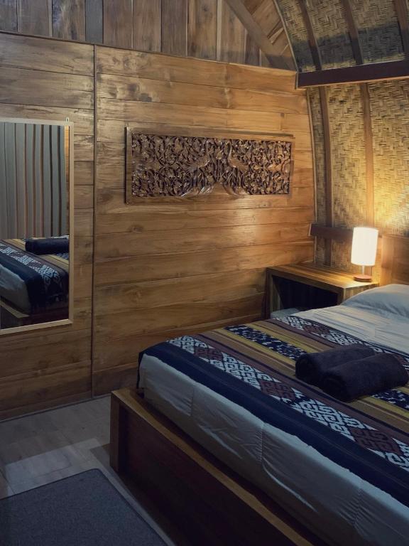 Besakih Homestay & Villa - Double Room With Mountain View