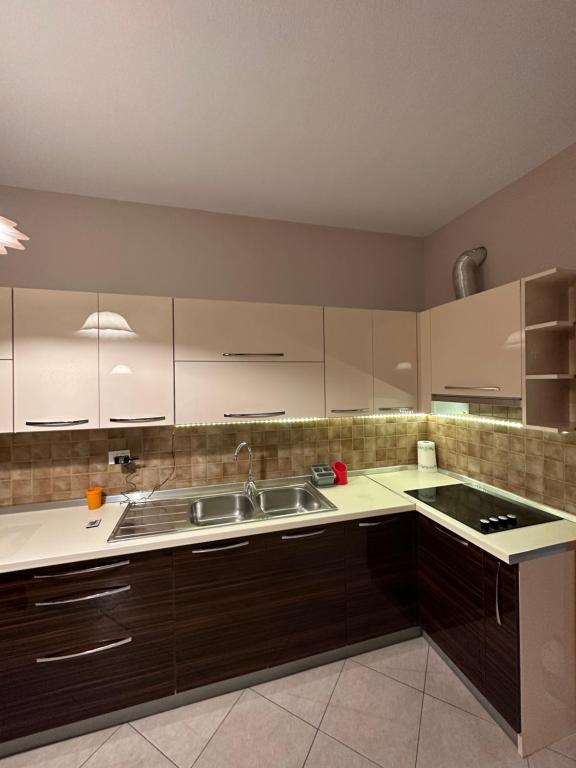 Corner Apartament - Image 8