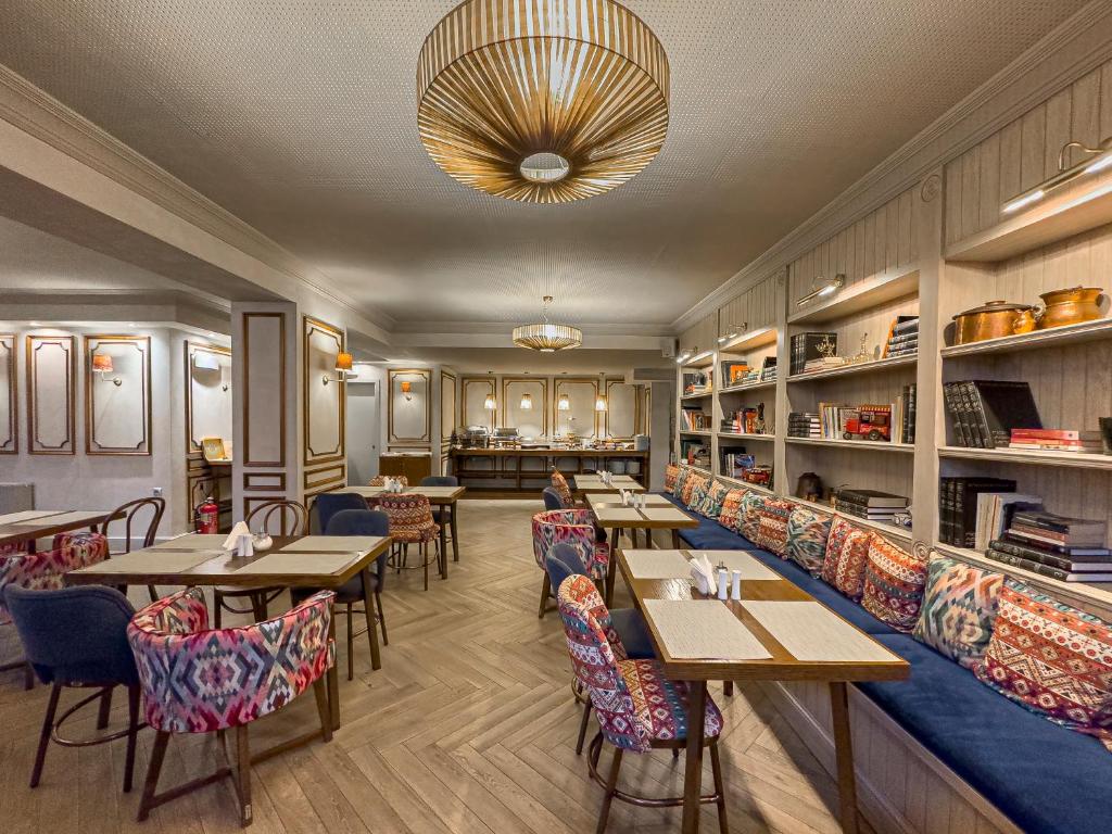 Posezení v ubytování Ef Zin Hotel Arachova