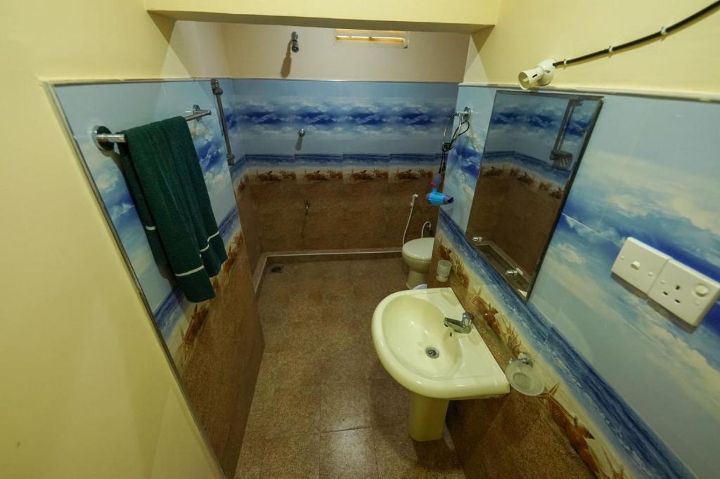 Sigiri Close-up View Guest - 8