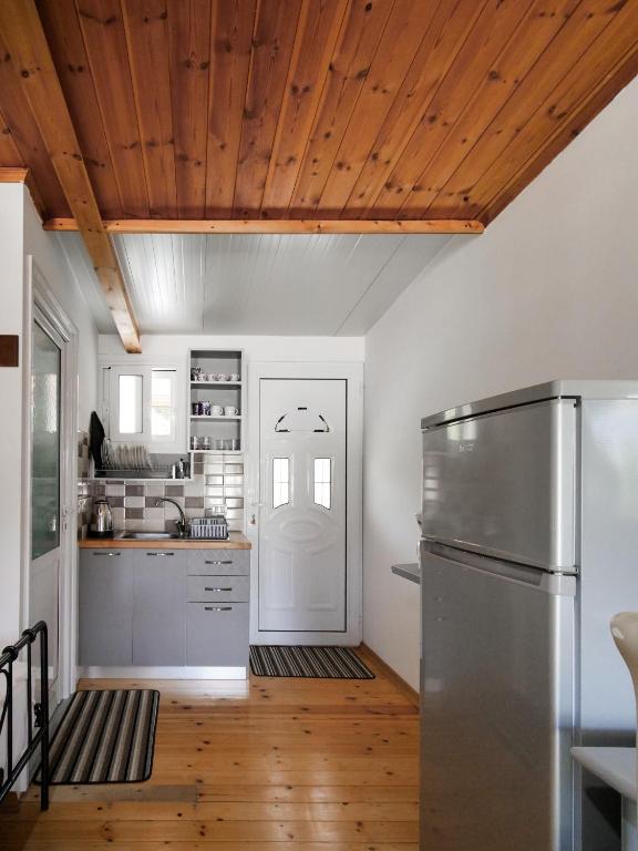 Sea Breeze Rooms - Image 8