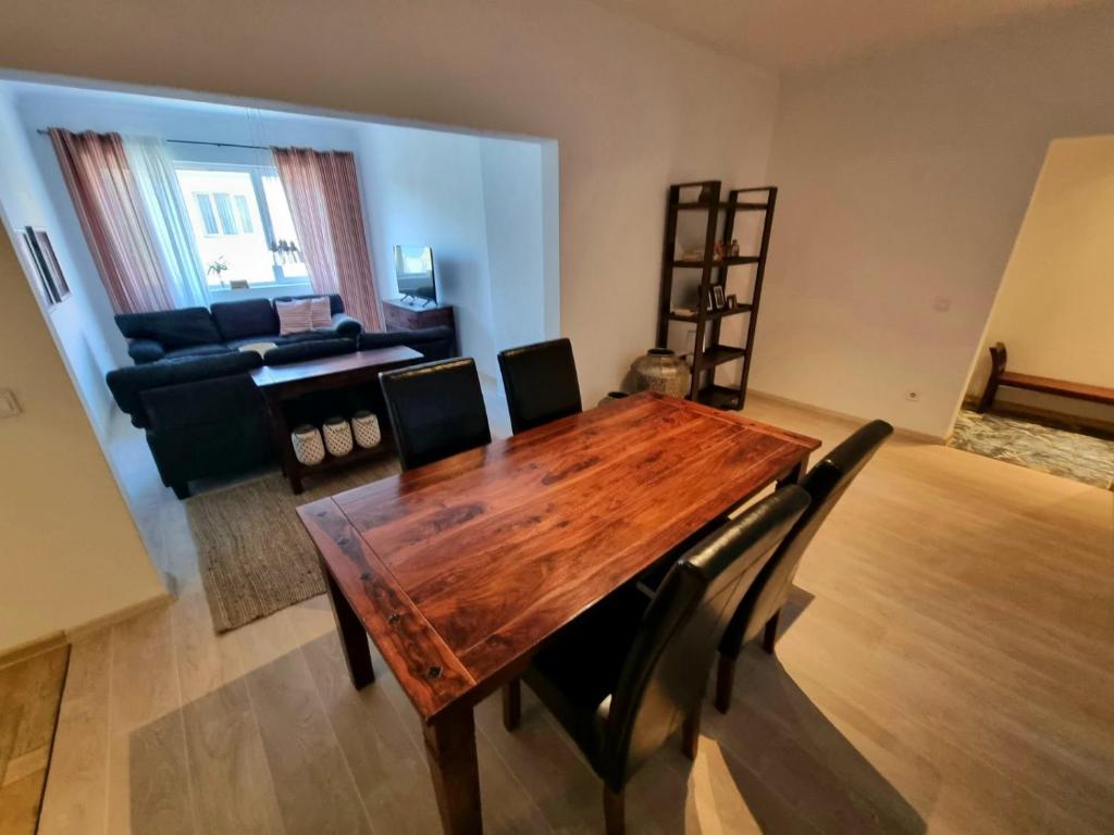 Fotografie z fotogalerie ubytování Art Luxury Apartment - central, metro to airport v Sofii