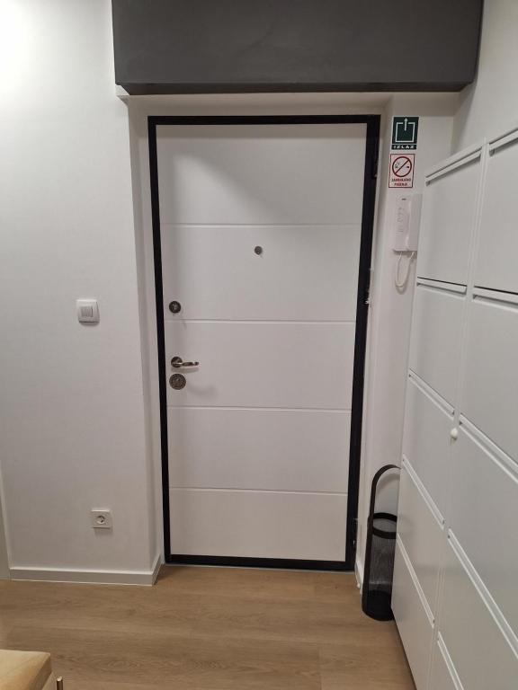 DOLLY APARTMENT - 18