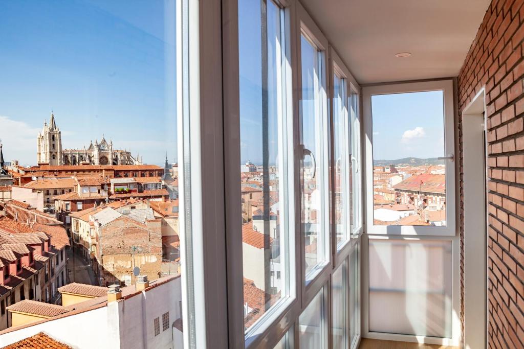 Balkón nebo terasa v ubytování The View - Apartamento reformado con vistas a la Catedral - leonapartamentos