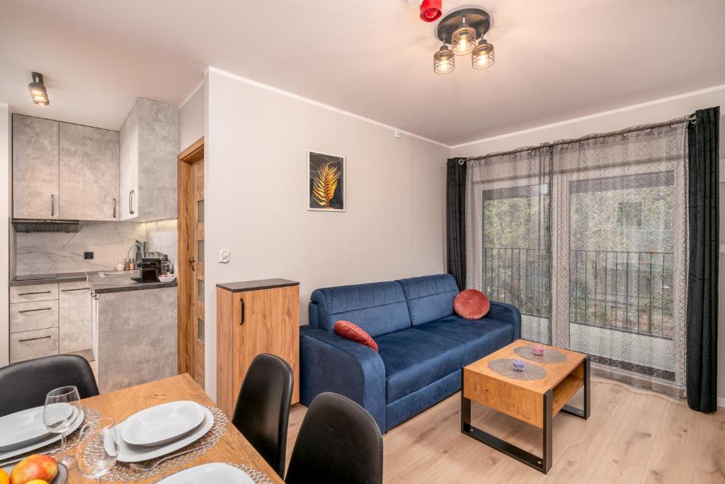 ApartWro 2th - City Square Railway Station, balcony, garage - 2