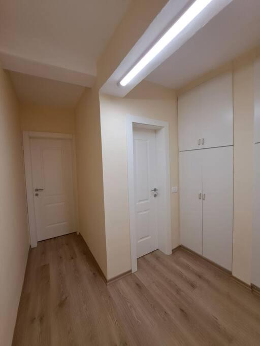 Quiet, Cozy, Luminous Apartment - Image 9