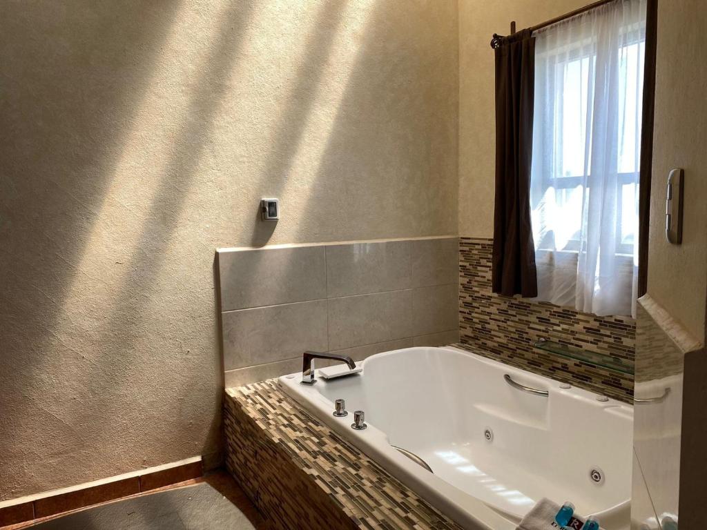 Koupelna v ubytování Hotel El Relicario