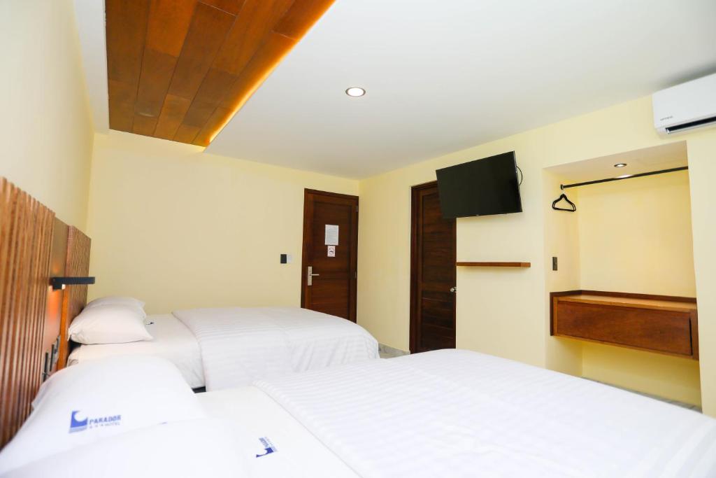 Hotel Parador - Deluxe Room
