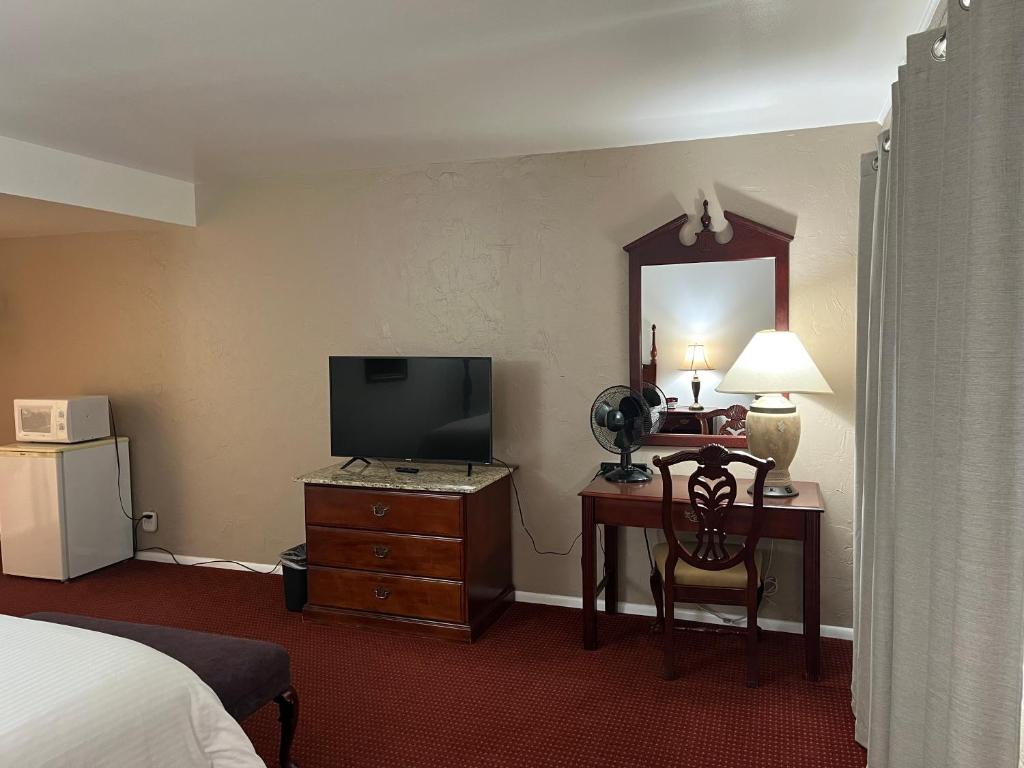 DeLano Motel & RV Park Beaver - Queen Room