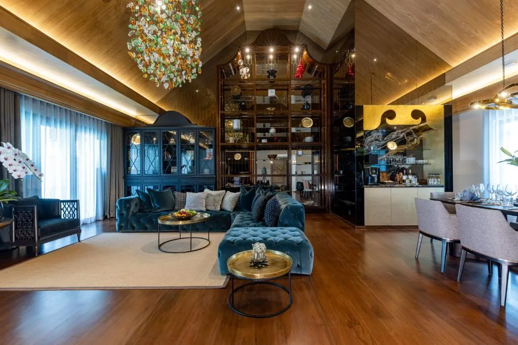 Penthouse Apartment
