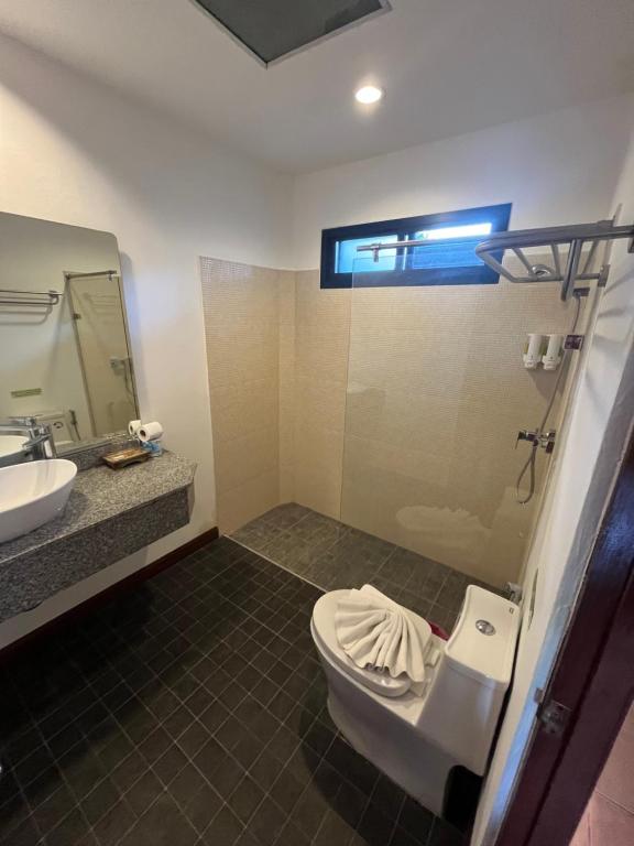 Noble House Beach Resort - 18